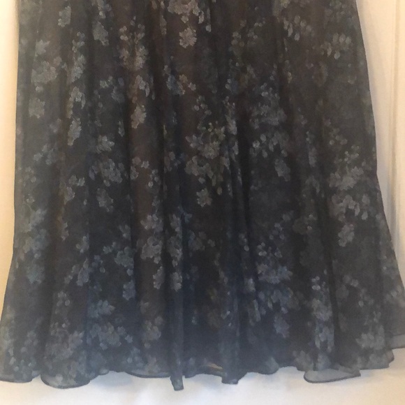 Vera Wang Collection Dress - Picture 2 of 8